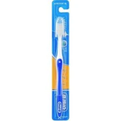 Oral B Oral-B Medium Toothbrush With Cap 1 Pack